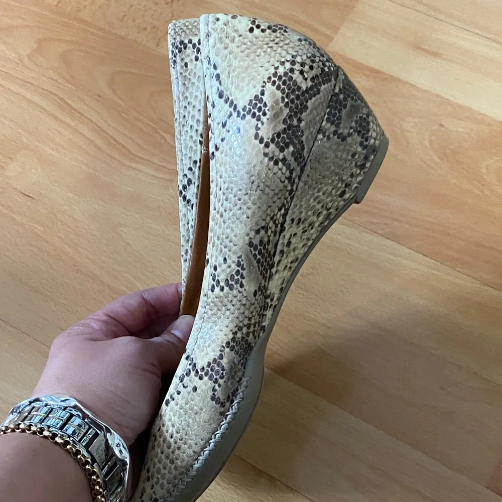 Geox Women's Snakeskin Peep Toe Heels - Black and Cream - Picture 6 of 8